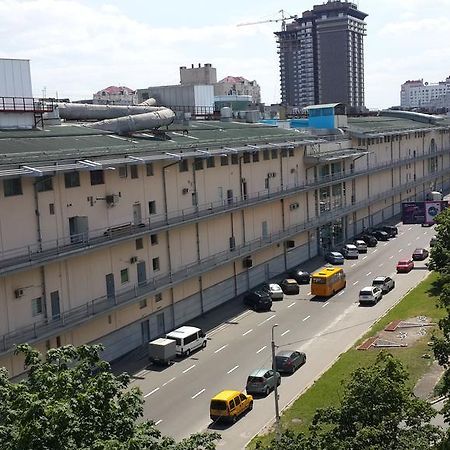 Apartment Obolonskiy Prospekt 31 Kiev Ngoại thất bức ảnh